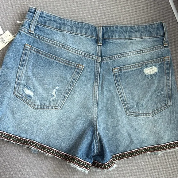 Anthropologie Pilcro Distressed Blue Jean Shorts with Embroidered Hem - Picture 7 of 13